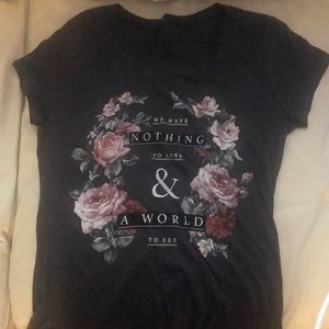 Gray short sleeved shirt with quote, size large